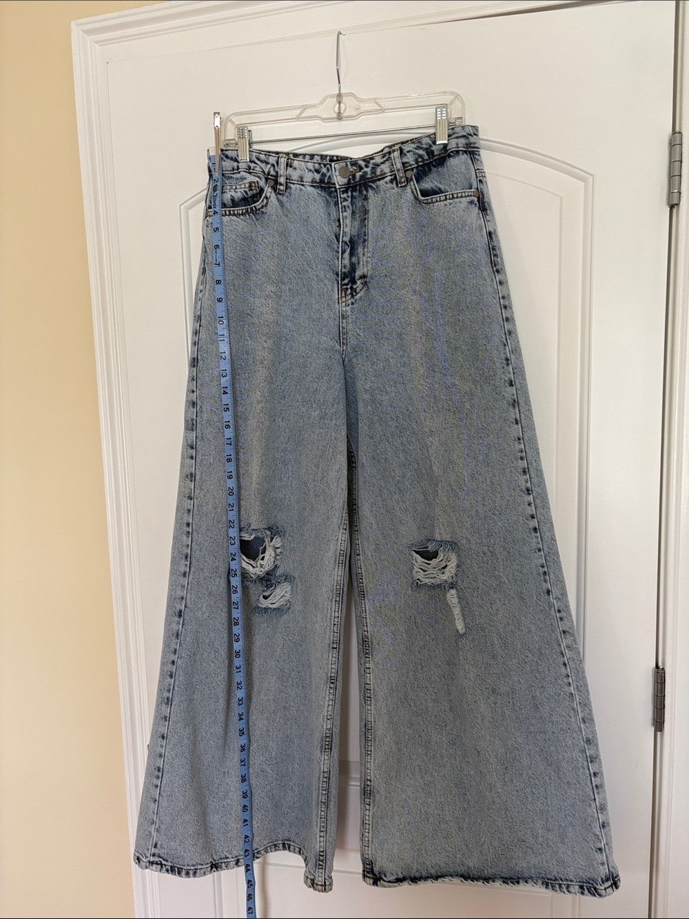 PrettyLittleThing Light Blue Wide-Leg Distressed Jeans